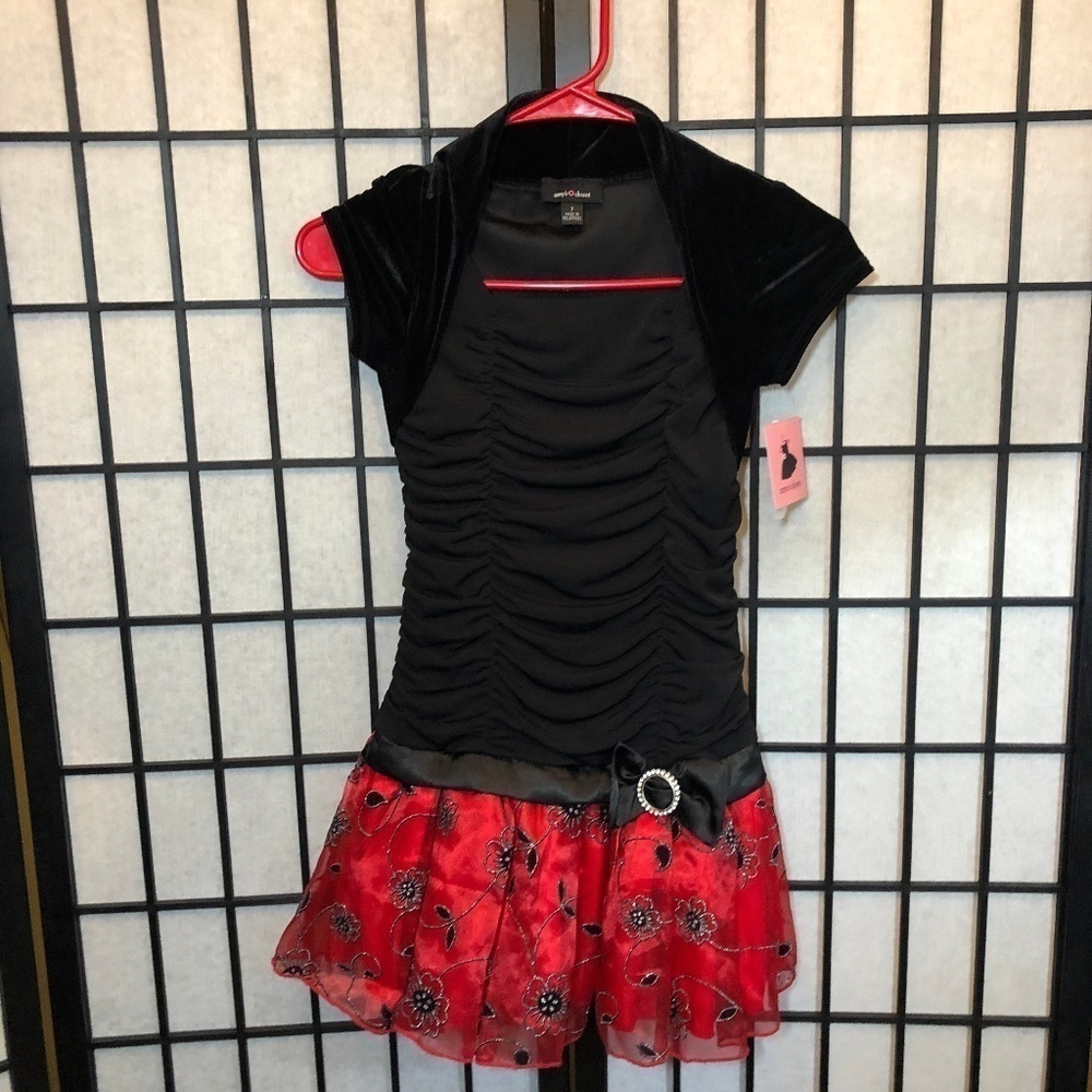 Girls AMY’S CLOSET SIZE 7 PARTY DRESS W/ATTACHED SHRUG